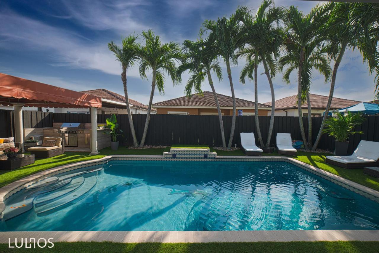 Serene Escape Heated Pool, Bbq, Foosball In Miami L02 Villa Cutler Bay Exterior photo